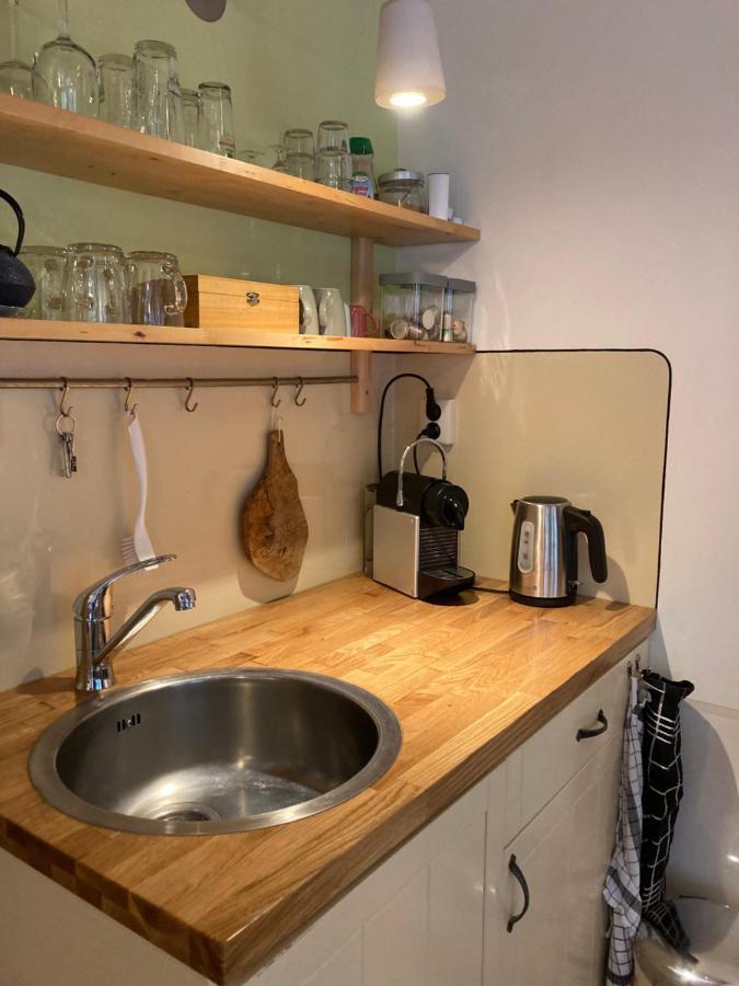 B&B Pakhuis Emden Γκρόνιγκεν Εξωτερικό φωτογραφία
