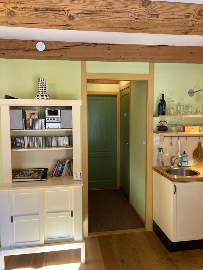B&B Pakhuis Emden Γκρόνιγκεν Εξωτερικό φωτογραφία